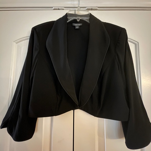 Dress Barn Jackets & Blazers - Dressbarn Woman Collection Crop Jacket